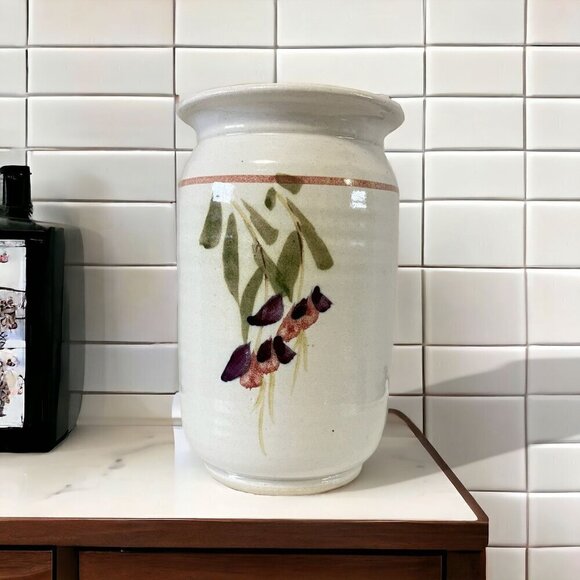 Studio Art Stoneware Hand-Painted Ceramic Pottery Vase 7" Tall - Picture 1 of 7